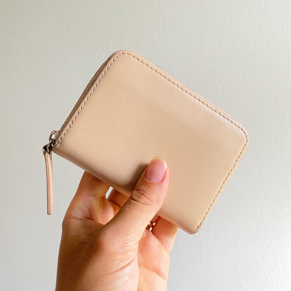 Baggu tan wallet